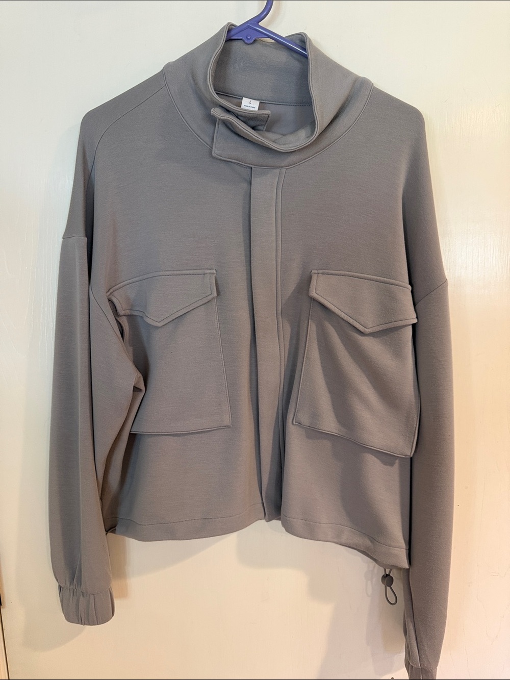 Yogaliciius Light Gray blue Utility Pocket Zip Jacket sz L